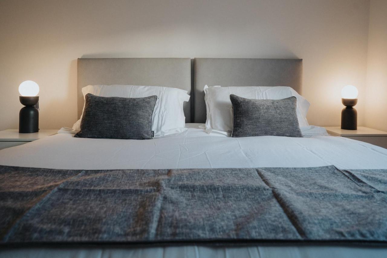וולברהאמפטון Lovely Modern 2 Bed City Centre Apartment With Free Parking - Double Or Twin Beds Available מראה חיצוני תמונה